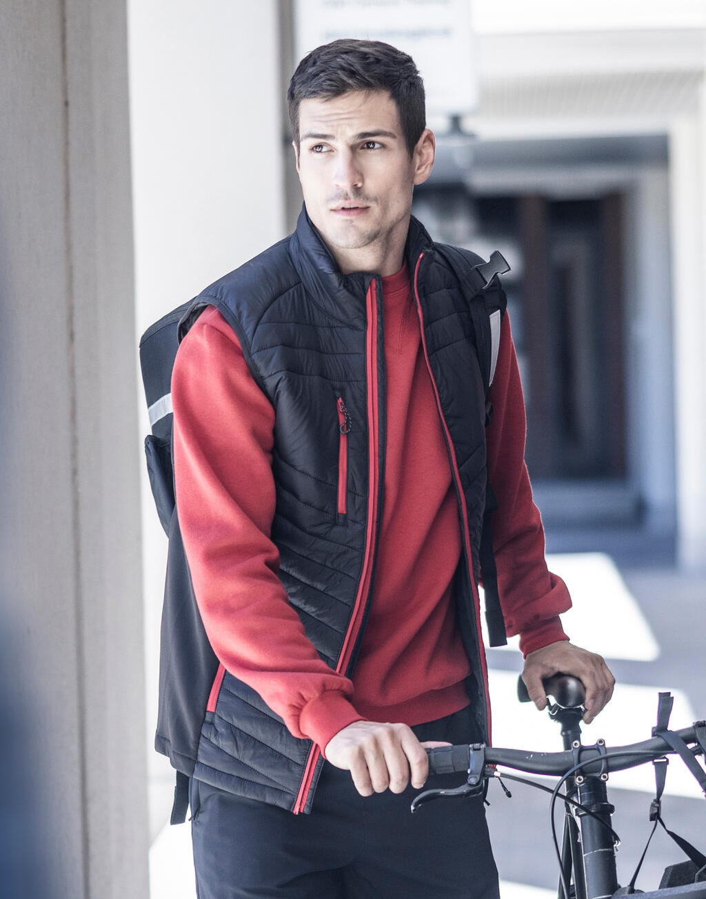 Meeste hübriidvest Navigate 78817