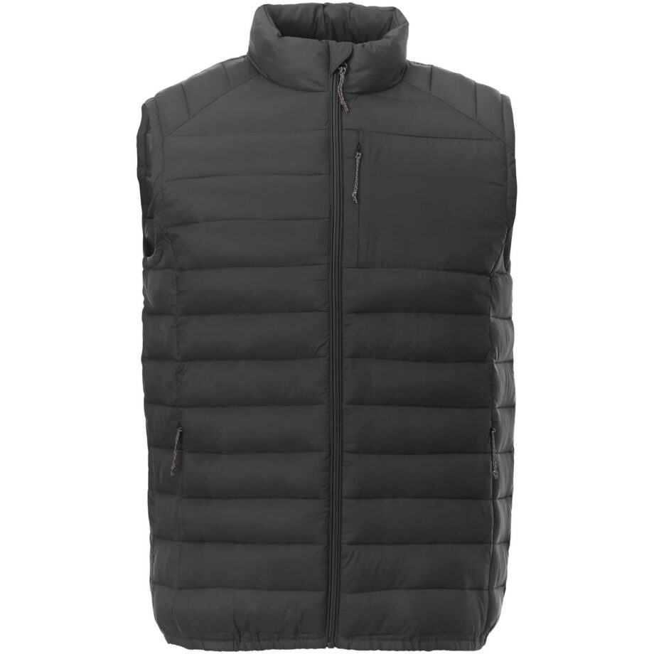 Pallas meeste taaskasutatud materjalidest soojustatud vest